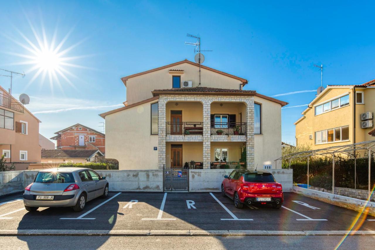 Ferienwohnung Beta A2+1 Poreč Exterior foto